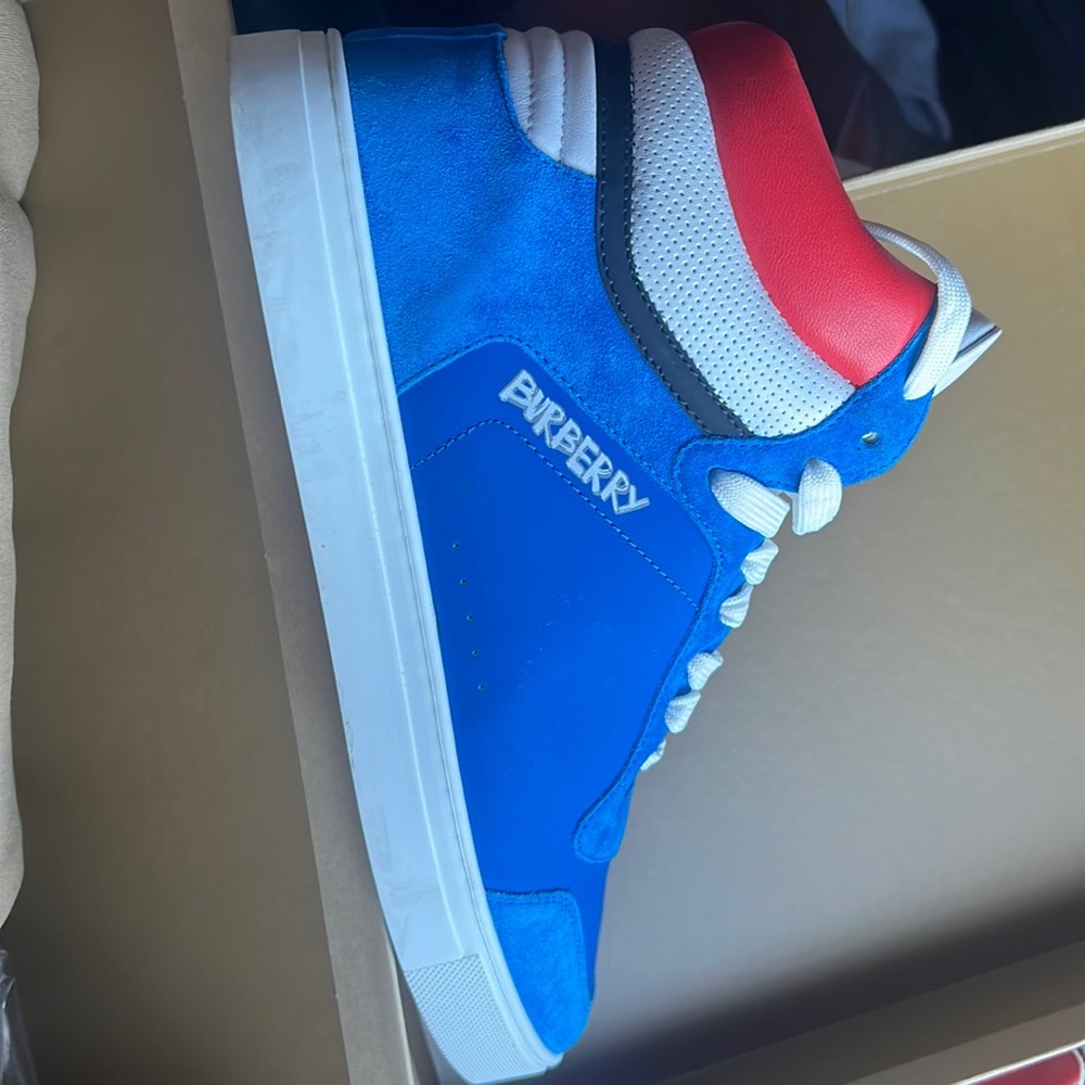 Burberry sneakers
